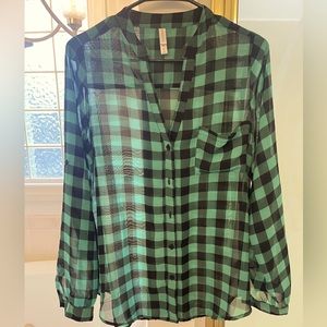 Xhilaration long sleeve plaid shirt in size M.
